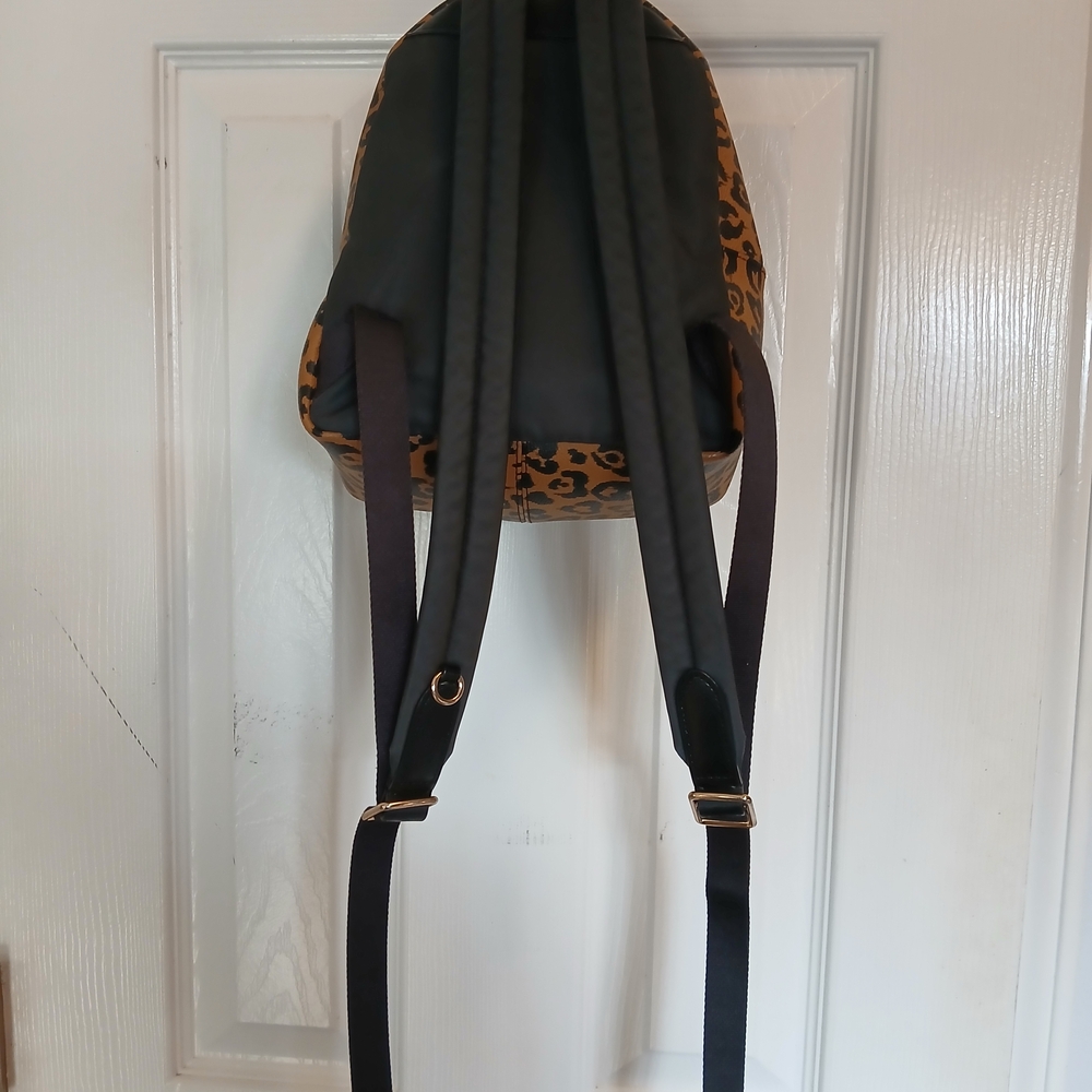 Coach Mini Charlie Cheetah Print Tan and Black C Bag - Picture 4 of 8